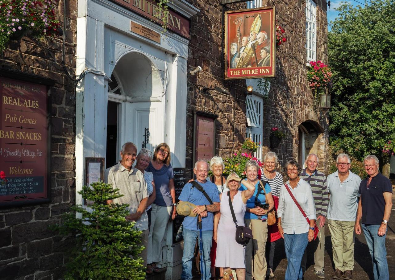 The Mitre Inn Witheridge Exterior foto