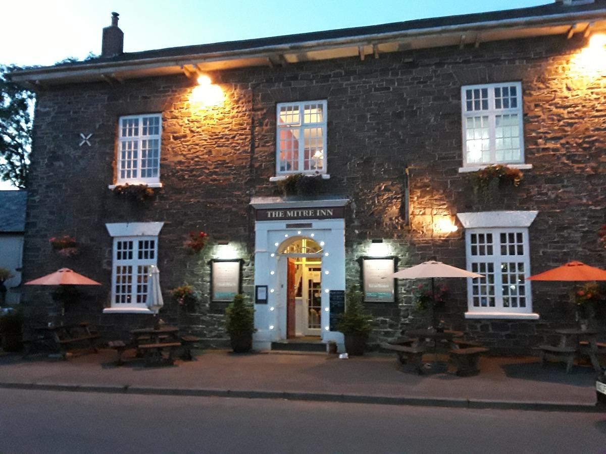 The Mitre Inn Witheridge Exterior foto